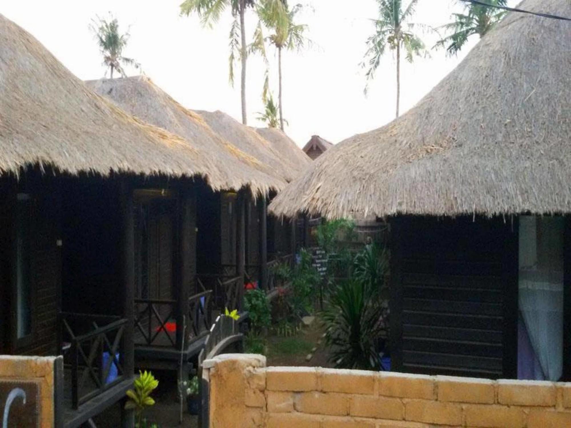 גילי טרוונגן Mosaix Gili Bungalows מראה חיצוני תמונה