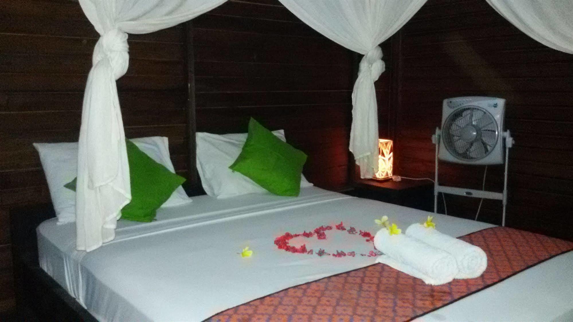 גילי טרוונגן Mosaix Gili Bungalows מראה חיצוני תמונה