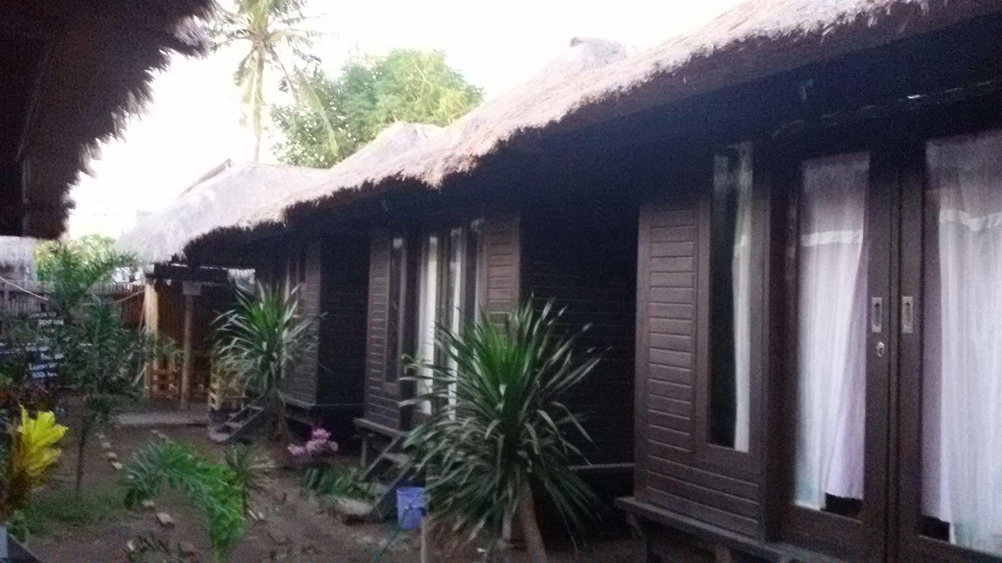 גילי טרוונגן Mosaix Gili Bungalows מראה חיצוני תמונה