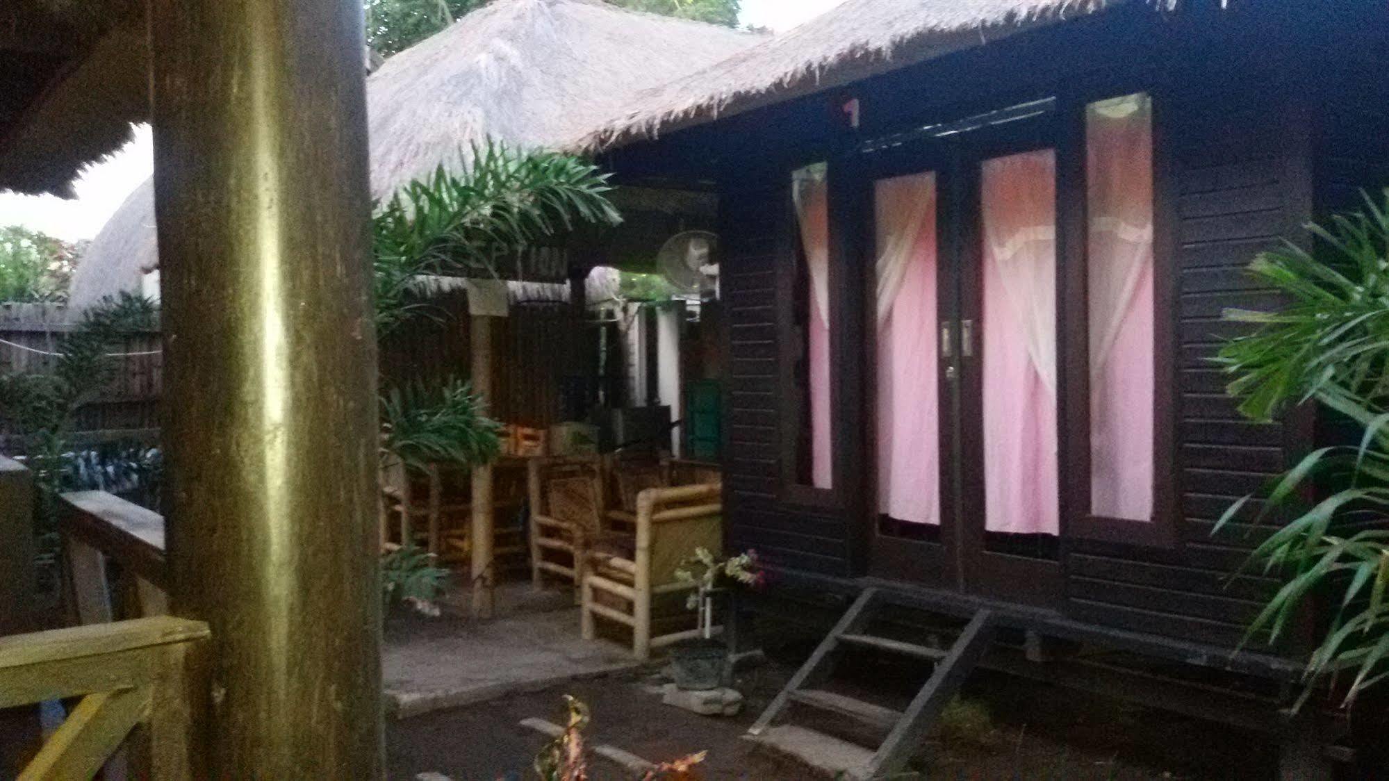 גילי טרוונגן Mosaix Gili Bungalows מראה חיצוני תמונה