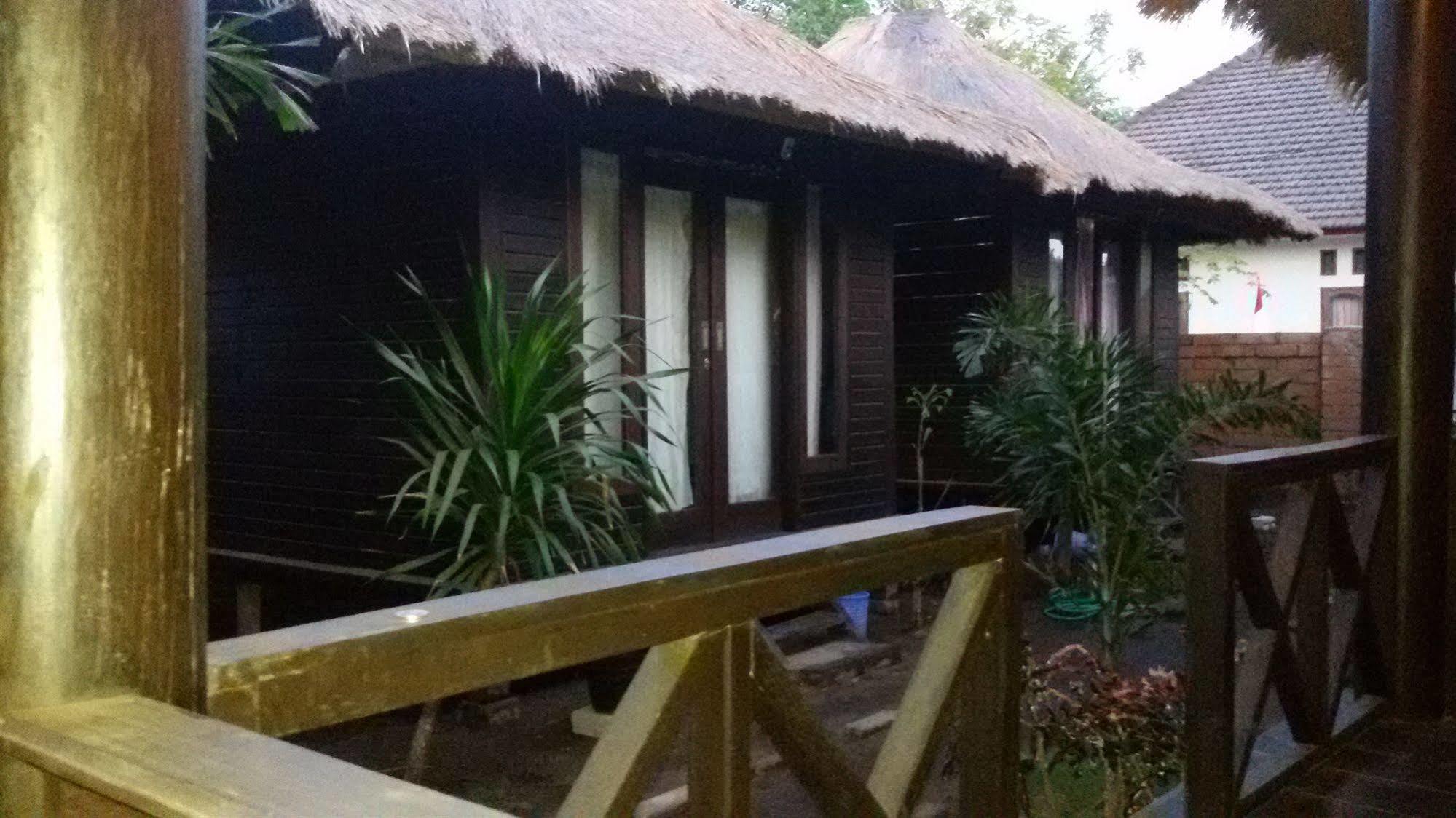 גילי טרוונגן Mosaix Gili Bungalows מראה חיצוני תמונה