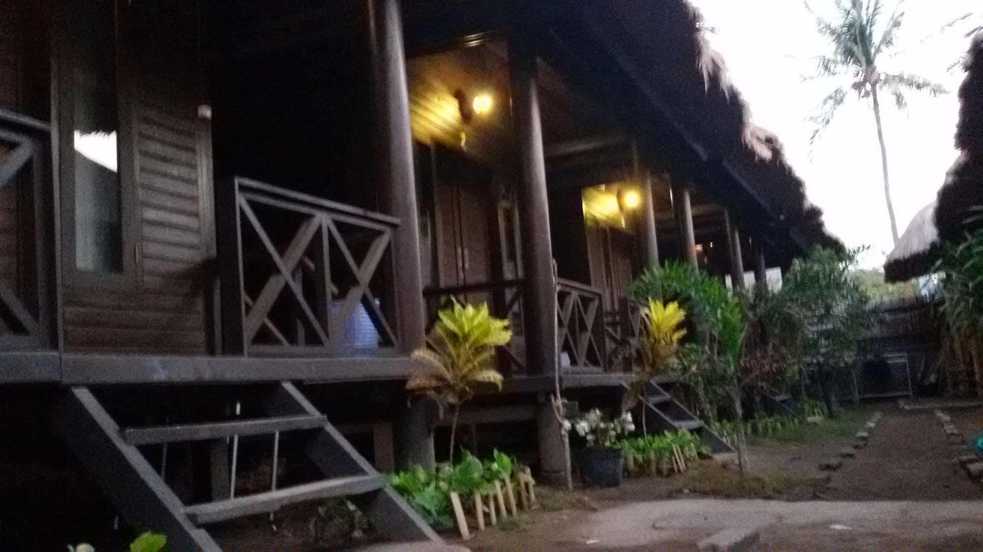 גילי טרוונגן Mosaix Gili Bungalows מראה חיצוני תמונה